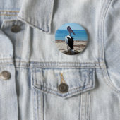 Pelikan auf Strandfelsen, Button (Beispiel)