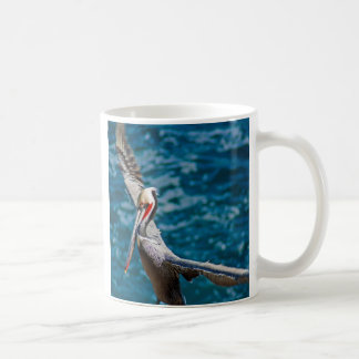 PELIKAN IM FLUG KAFFEETASSE