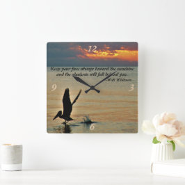 Pelikan starten bei Sonnenuntergang Golf Coast Flo Quadratische Wanduhr