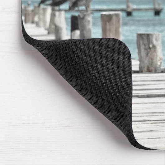 Pelikane auf dem Dock Mousepad (Ecke)