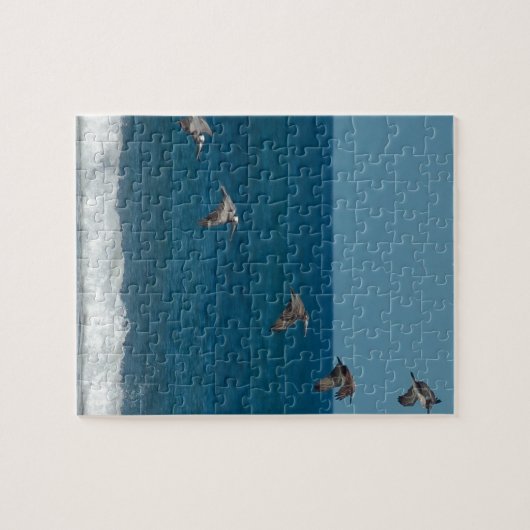 Pelikane, die in Bildung, Costa Rica fliegen Puzzle (Horizontal)