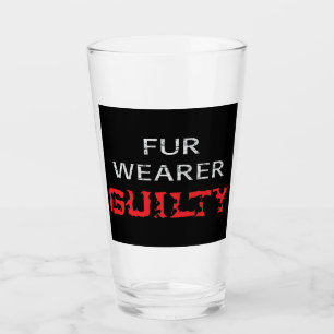 Pelzträger schuldig glas