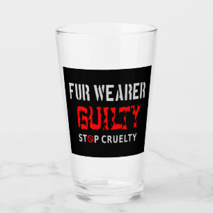 Pelzträger schuldig glas
