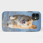 Pembroke-Walisercorgi-Hund, der auf den Strand Case-Mate iPhone Hülle (Rückseite (Horizontal))