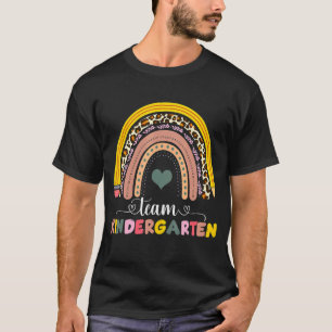Pencil Team Kindergarten Leopard Regenbogen Zurück T-Shirt