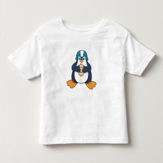 Penguin at Football Sports Kleinkind T-shirt (Vorderseite)