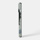 Penguin Blick auf Kick iPhone 15 Hülle (Linke Seite)