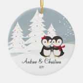 Penguin Couple Liebe Niedliche Weihnachtsfeier Keramikornament (Vorne)