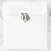 Penguin Couple Sandy Beach Wedding Hearts Herz-Aufkleber (Tasche)