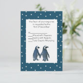 Penguin Couple Wedding RSVP Card Karte (Stehend Vorderseite)