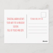 Penguin family joyfully decorating a Christmas tre Postkarte (Rückseite)