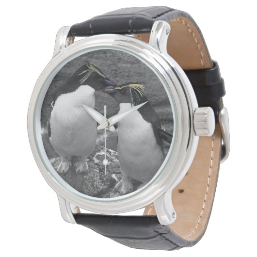 Penguin-Farbenexplosion Armbanduhr (Schrägansicht)