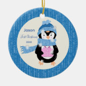 Penguin Holding Gegenwart Baby Ornament (Vorne)