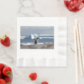 Penguin in front of an ice arch serviette (Beispiel)