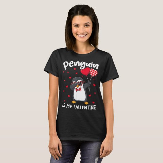 Penguin Is My Valentine Funny Bird V Day Cute Anim T-Shirt (Vorne ganz)