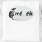 Penguin Line-Up Ovaler Aufkleber (Tasche)