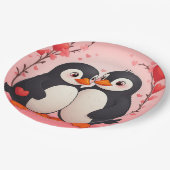 Penguin Love Paper Plates Pappteller (Schrägansicht)