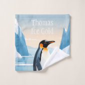 Penguin on ice floe in icy landscape badhandtuch set (Waschlappen)