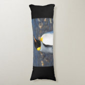 Penguin Portrait Seitenschläferkissen (Vorderseite Vertikal)