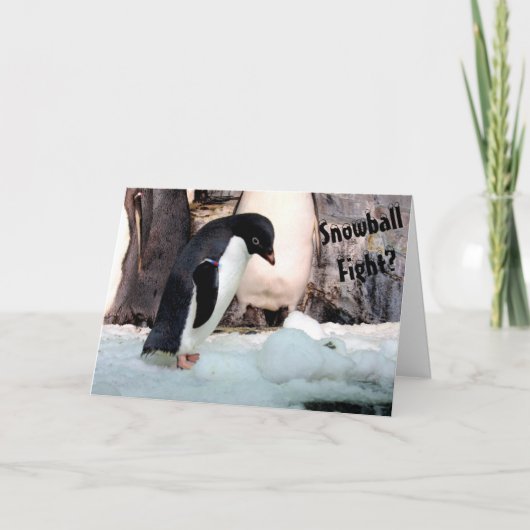 Penguin Snowball Fight Weihnachtskarte Karte (Vorderseite)