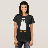 Penguin Wears Nurse Hat Nursing T-Shirt (Vorne ganz)