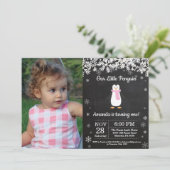 Penguin Winter Girl Geburtstags-Foto Einladung (Stehend Vorderseite)