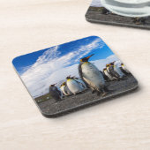Penguins Marching Blue Sky Getränkeuntersetzer (Linke Seite)