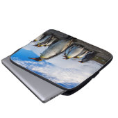 Penguins Marching Blue Sky Laptopschutzhülle (Vorne Knopf)