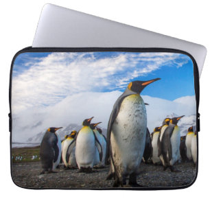 Penguins Marching Blue Sky Laptopschutzhülle