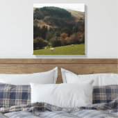 Pennant Valley Wales Leinwanddruck (Insitu (Schlafzimmer))