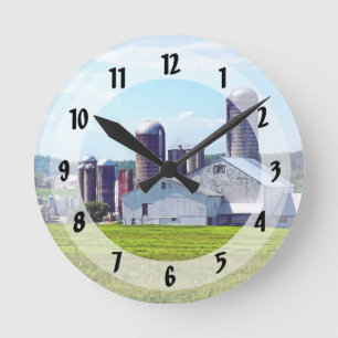 Pennsylvania-Farm mit Silos Runde Wanduhr