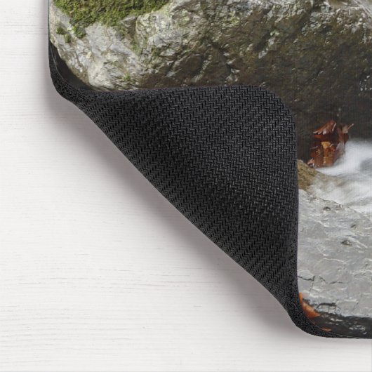 Pennsylvania Wasserfall Boulders Mousepad (Ecke)