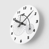 Penny Farthing Bicycle Runde Wanduhr (Winkel)