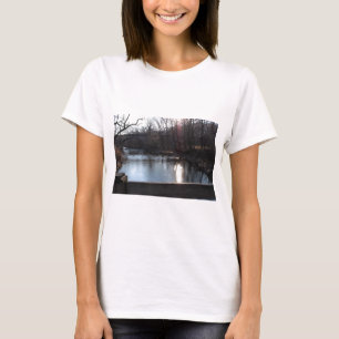 Pennypack Nebenfluss im Winter, Philadelphia, PA T-Shirt