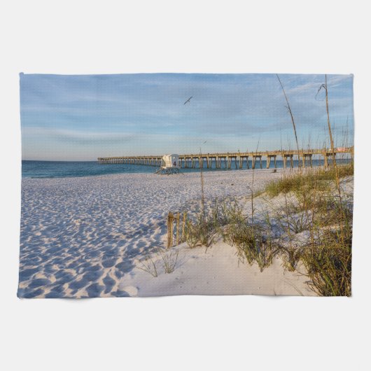 Pensacola Sand Dunes Pier Morning Kitchen Handtuch (Horizontal)