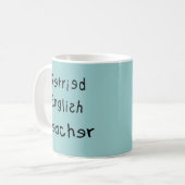 Pensionierter Englischlehrer (MISPELLED) Kaffeetasse (Vorderseite Links)