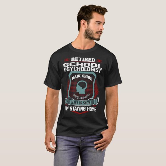 Pensionierter Schulpsychologe, der Zuhause bleibe T-Shirt (Vorne ganz)