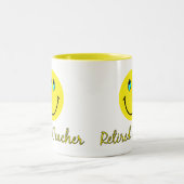 Pensioniertes Lehrer GELB Zweifarbige Tasse (Mittel)