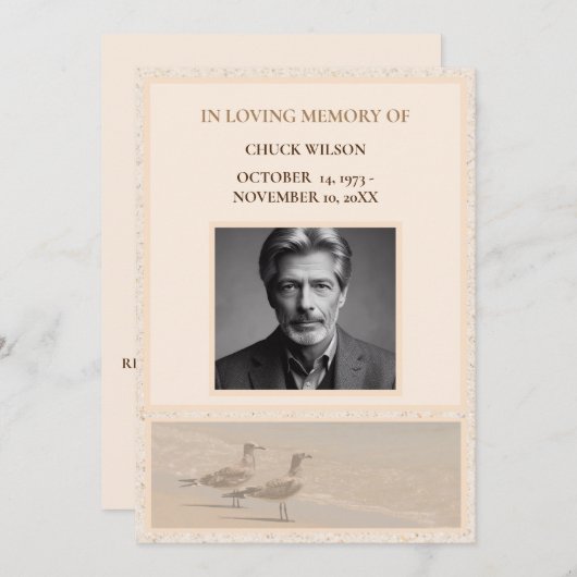 Pensive Möwen & Sand Beerdigung Bereavement Einladung (Vorne/Hinten)