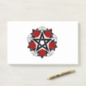 Pentagramm mit Rote Rosen Post-it Klebezettel (Auf Schreibtisch)