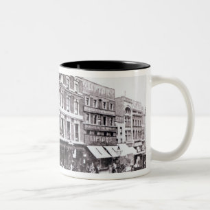 Pentonville Straßenszene, Islington, London Zweifarbige Tasse