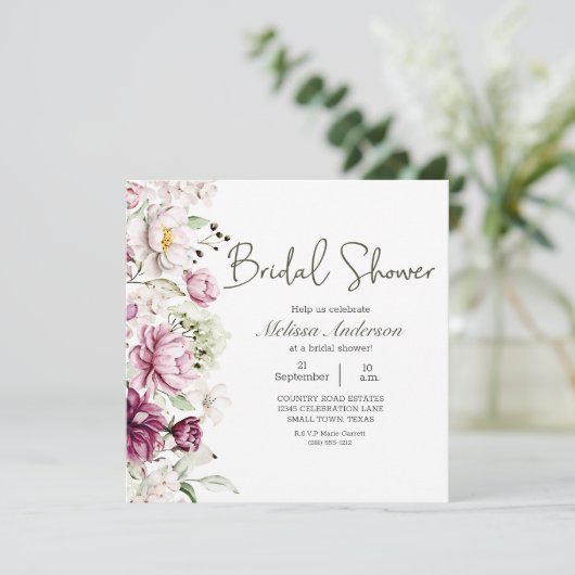 Peonies Pink Burgund Blumengebirge Brautparty Einladung (Stehend Vorderseite)