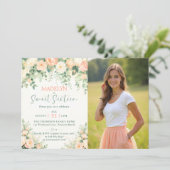 Peonies Pink Peach Elegant Script Photo Sweet 16 I Einladung (Stehend Vorderseite)