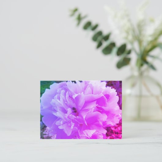 Peony-Blume mit einer Honey-Biene Begleitkarte (Stehend Vorderseite)