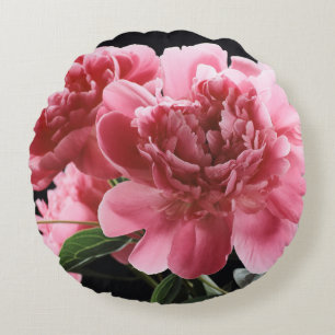 Peony Bouquet Closeup: Rosa Rot Rundes Kissen