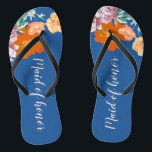 Peony Floral Something Blue Wedding Trauzeugin Badesandalen<br><div class="desc">Dieses wünschenswerte Flip-Flops-Paar zeichnet sich durch das Aquarellmuster von wunderschönen Blume aus der Pony auf dem blauen Hintergrund und durch die veränderbare Typografie "Trauzeugin" aus. Diese personalisierten und eleganten Flip Flops sind ein unvergessliches Geschenk für Hochzeitsfeier: Braut, Brautjungfrauen, Brautmutter, Trauzeugin... Sie fügen Ihrem Hochzeitstag, Junggeselinnen-Abschied oder anderen Feierlichkeiten eine stilvolle...</div>