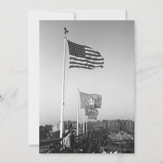 People in Bleachers (Vorderseite)