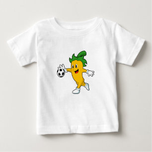 Pepper Vegan als Fußballspieler mit Fußball.PNG Baby T-shirt