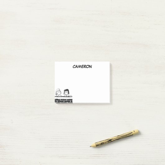 Peppermint Patty & Marcie an der Mauer Post-it Klebezettel (Auf Schreibtisch)