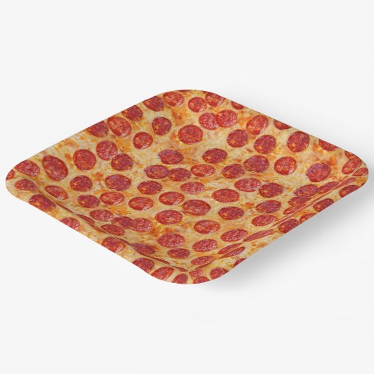 Pepperoni Pizza Pappteller (Gewinkelt)